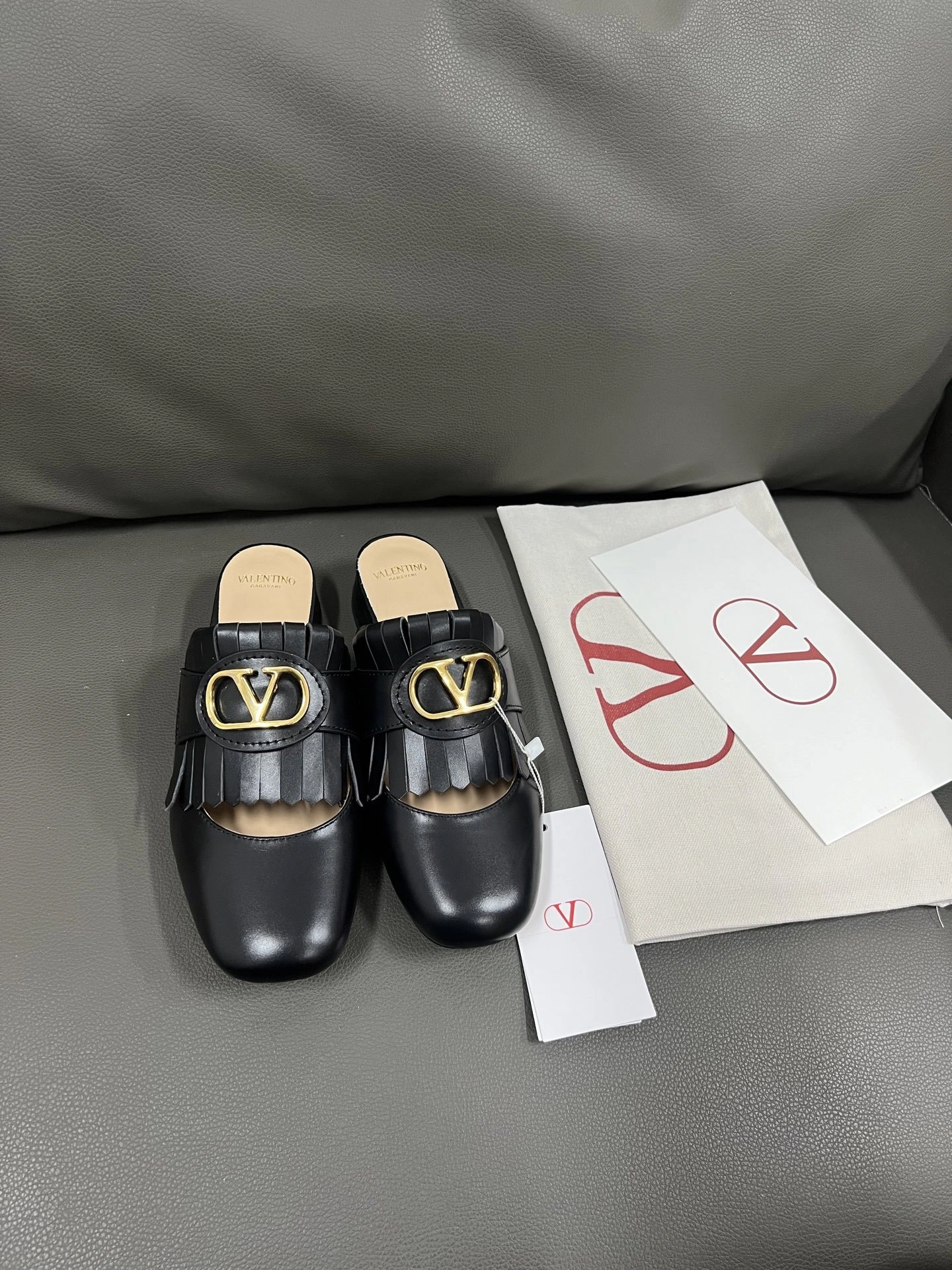 COCO-- V1859ti9o WS0LP8DSH0NO Heel height： 2.5CM Calfskin item:E-X194D4043